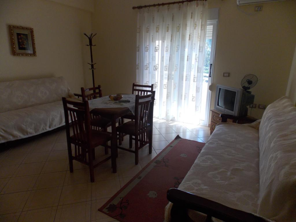 Elis Apartment Vlore Luaran gambar