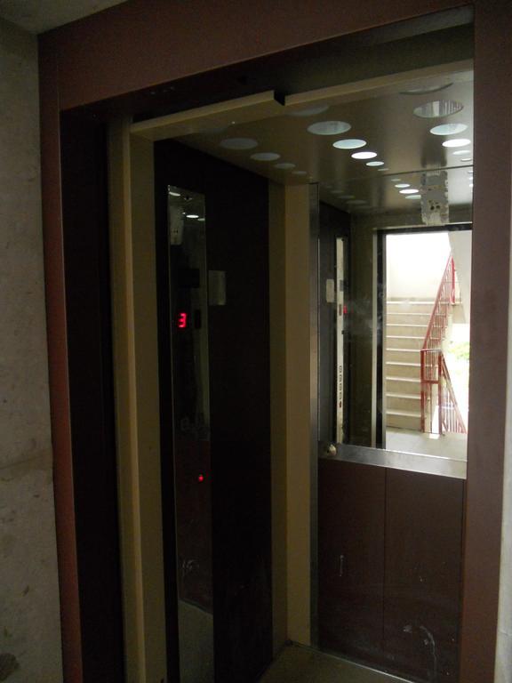 Elis Apartment Vlore Luaran gambar